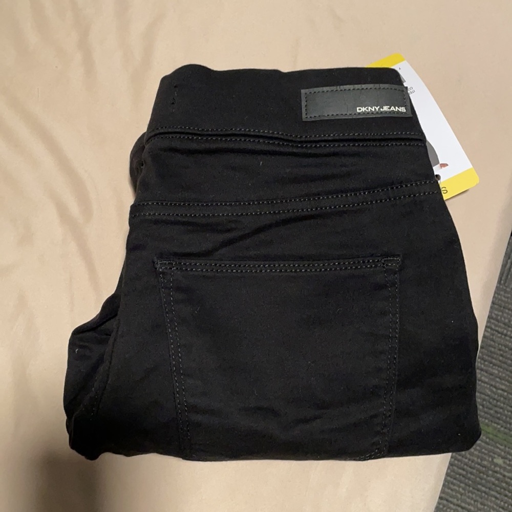 Shorts - Picture 6 of 6
